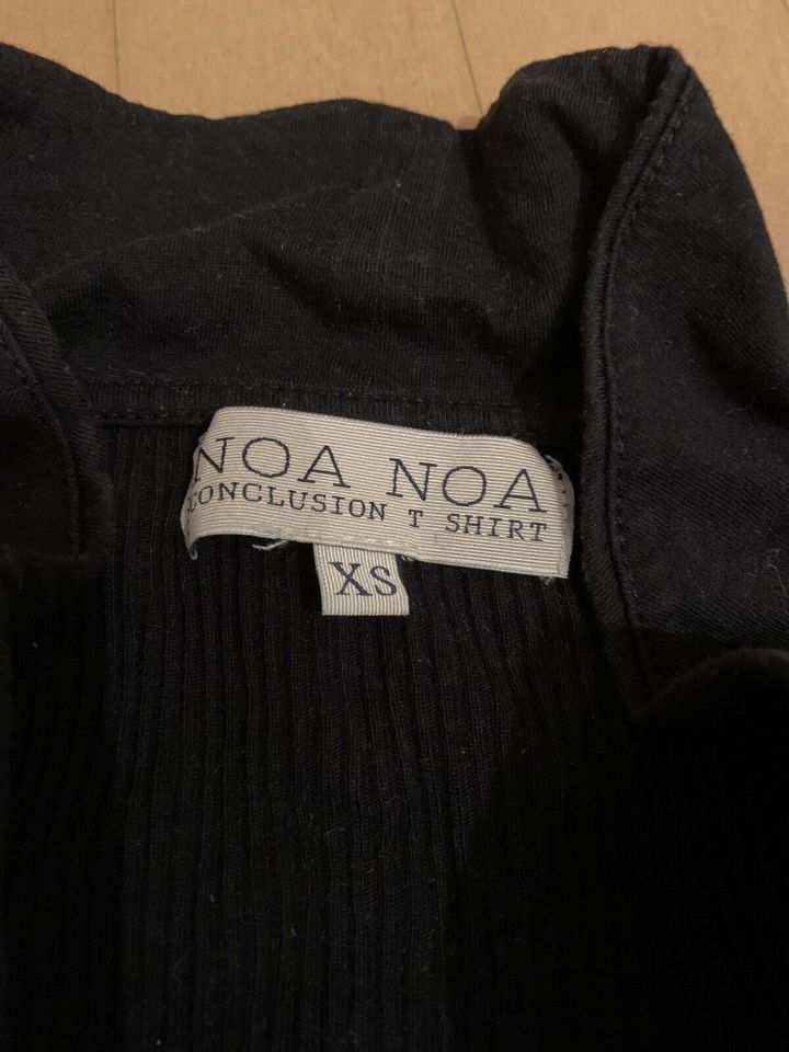 Noa Noa Wickeljacke schwarz XS in Freiburg im Breisgau