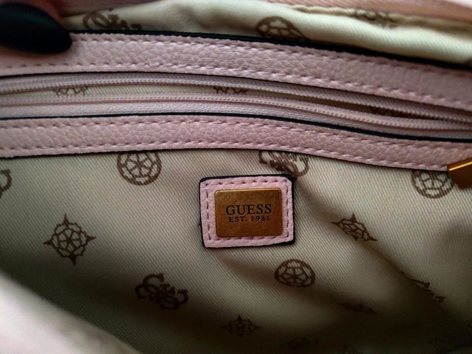 Guess Handtasche in Öhringen