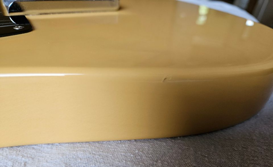 Fender Baja Telecaster MIM 2012. Gewicht: 2,85kg in Saarbrücken