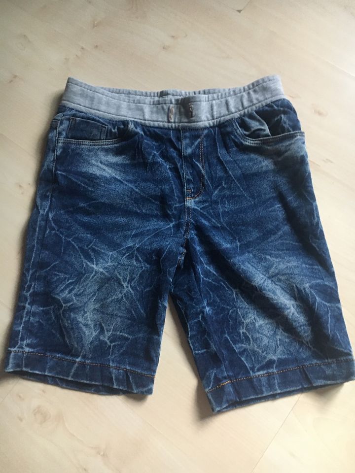 Jeans Shorts in Schwaigern