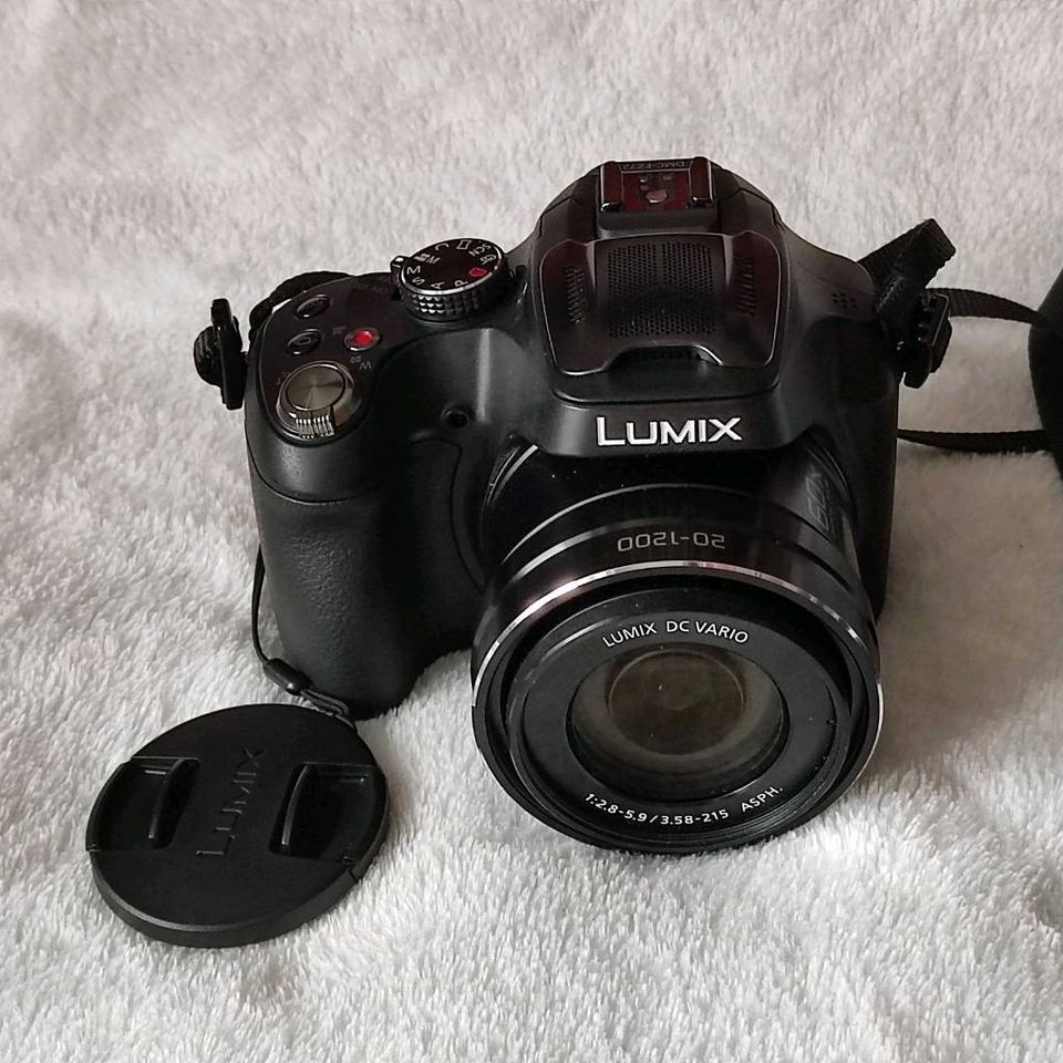 Panasonic Lumix Digital Kamera DMC-FZ72 FULL HD wie Neu in Hamburg
