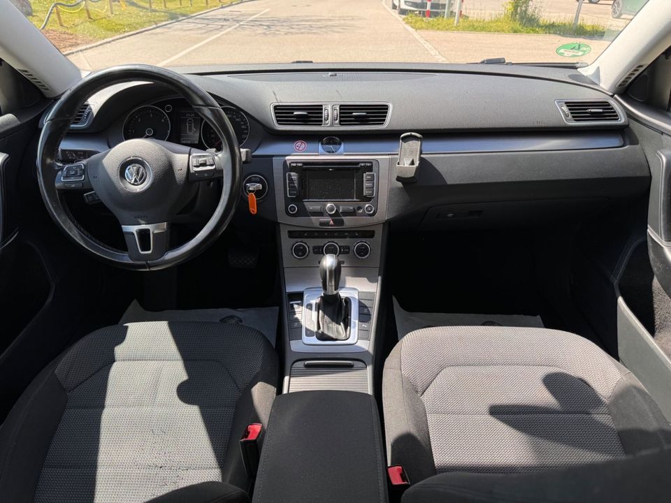 Volkswagen Passat 2.0 TDI *Automatik *Klimaaut. *Sitzheiz. in Fürstenfeldbruck