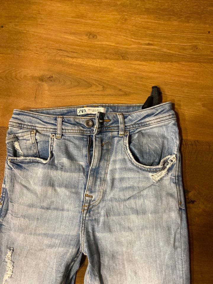 Jeans von Zara used Look in hellblau Gr. 36 in Höpfingen