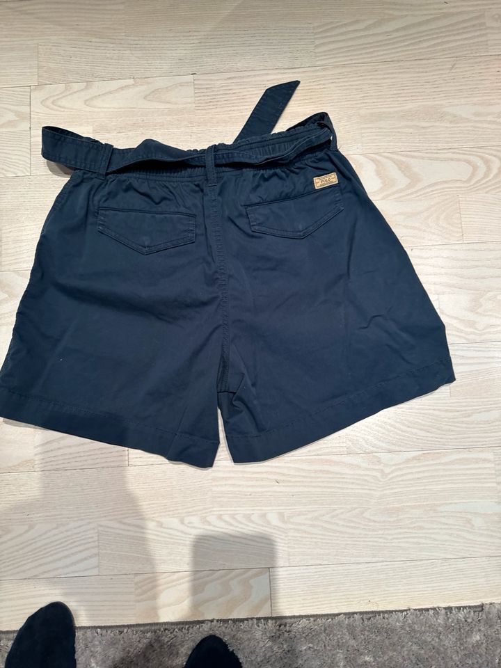 Polo Ralph Lauren Damen Short blau Gr M in Ettlingen