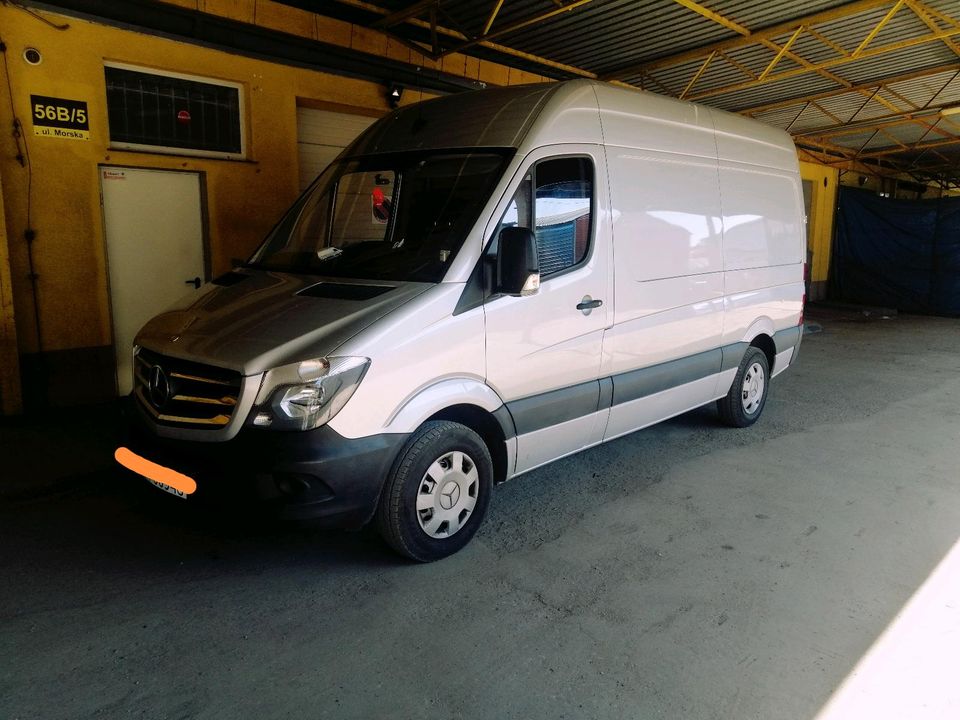 Mercedes-Benz SPRINTER L2H2 2.2cdi 129ps in Krackow