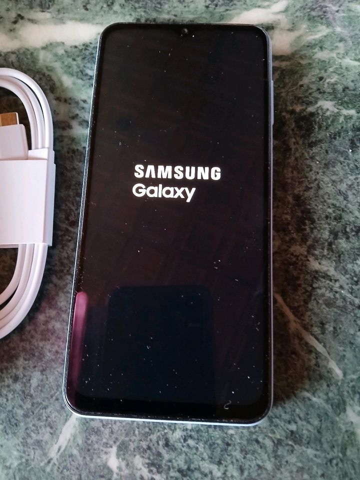 Samsung Galaxy A13  64 GB in Angelburg