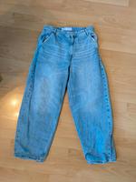 Bershka Skater-Fit-Jeans in Washed-Look, Gr. 36, hellblau Hessen - Fischbachtal Vorschau