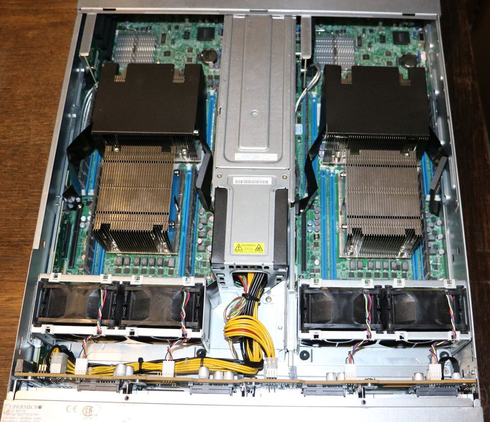 Supermicro SYS-6027 2HE Server 2x X9DRT-HF 4x E5-2603, 2x 16GB in Freiburg im Breisgau