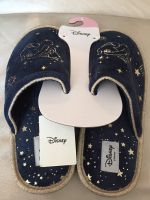 Disney Hausschuhe Schuhe Latschen Pantoffeln Mickey Mouse Niedersachsen - Winsen (Luhe) Vorschau