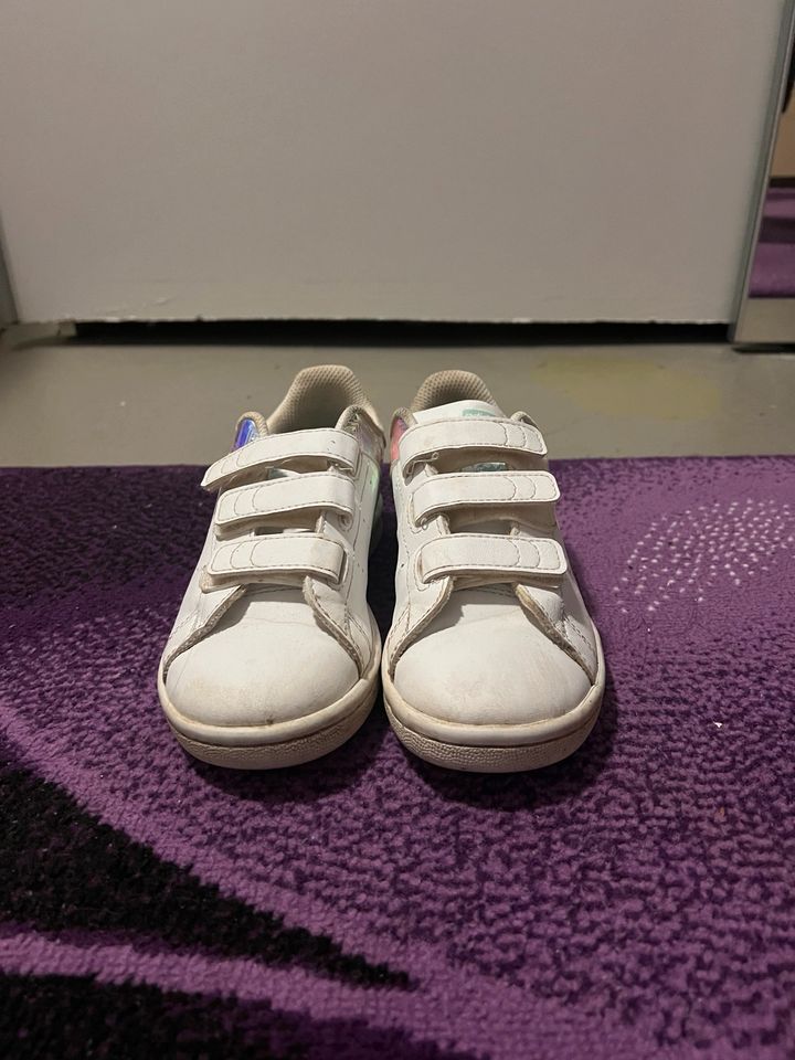 Adidas Kinder Schuhe in Sankt Augustin