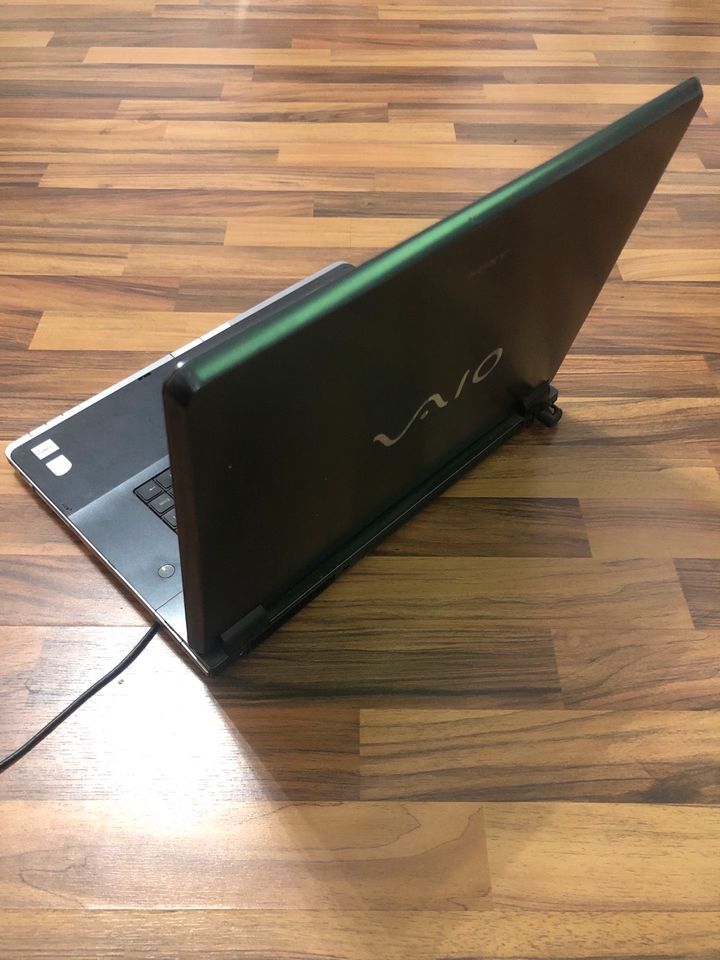 17" ZOLL Laptop Notebook Sony Vaio 256 GB SSD Windows 11 in Hemmingen