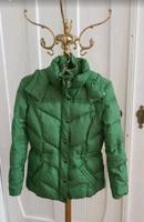 Esprit Winterjacke grün gesteppt Gr. 38 Thüringen - Altenburg Vorschau