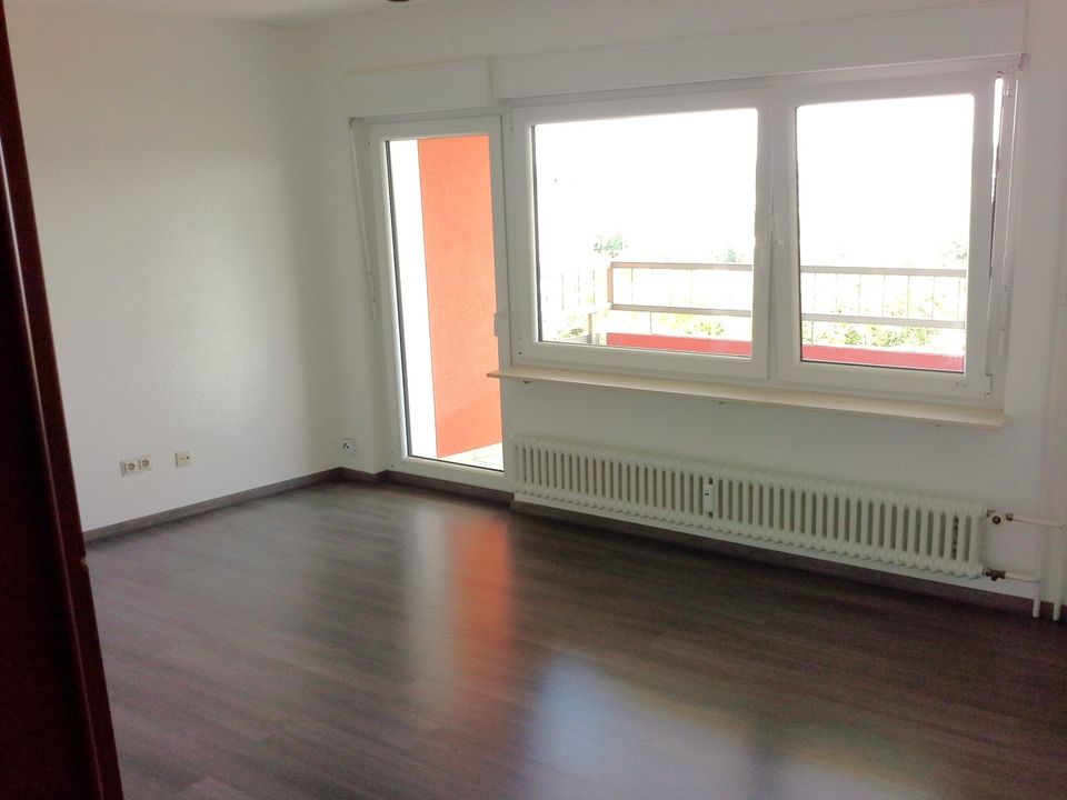 1-Zi. Studentenappartement Sonnige Aussichtslage,Sauna in der Nähe von FH/Goldschmiedeschule in Pforzheim