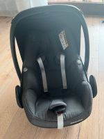 Maxi Cosi mit Newborn Einsatz plus Adapter für einen Kinderwagen Nordrhein-Westfalen - Nörvenich Vorschau