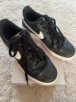 Schuhe Nike Air Force Größe 42, schwarz, selten getragen Thüringen - Gräfenroda Vorschau
