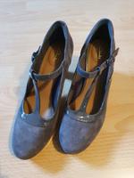 Damen Clarks Spangen-Pumps grau Gr. 38 NEU Thüringen - Erfurt Vorschau