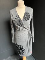 Grau schwarz damen Kleid von DESIGUAL grosse M Nordrhein-Westfalen - Bocholt Vorschau
