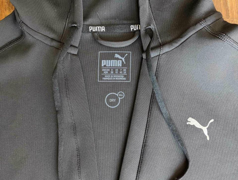 Puma Hoody, Gr. 38 in Düsseldorf