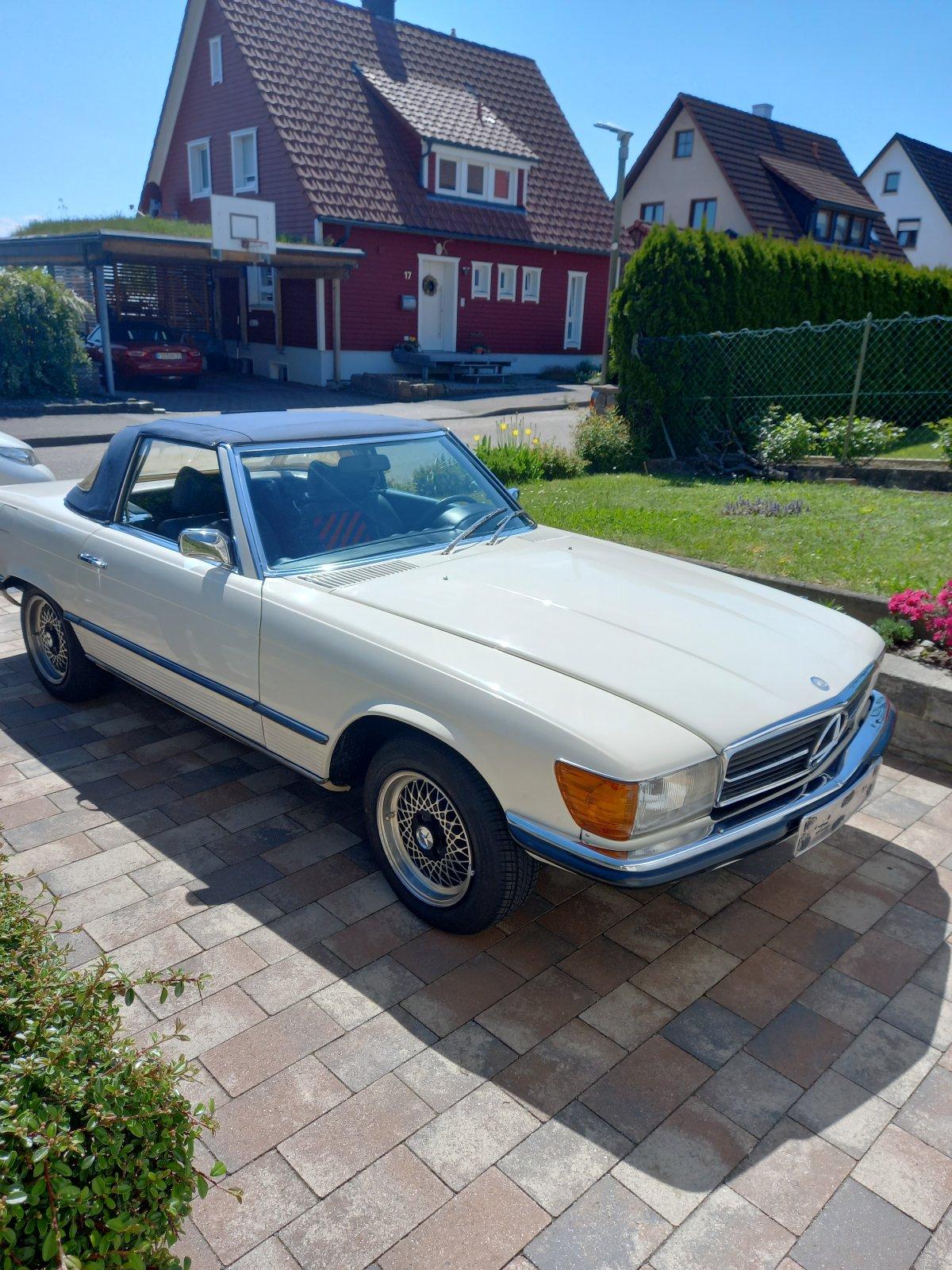Abbildung des Autos Oldimer Mercedes 280 SL