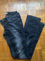 Stylische Hose von ICHI mit geradem Bein in Größe 36 Bayern - Ebelsbach Vorschau