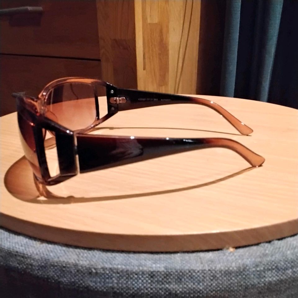 Sonnenbrille in Neu Gülze