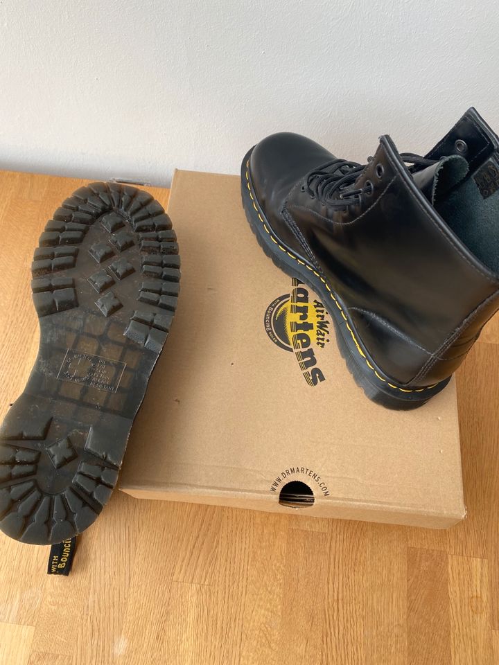 Dr. Martens 1460 Bex Schwarz Top Zustand in Freudenstadt