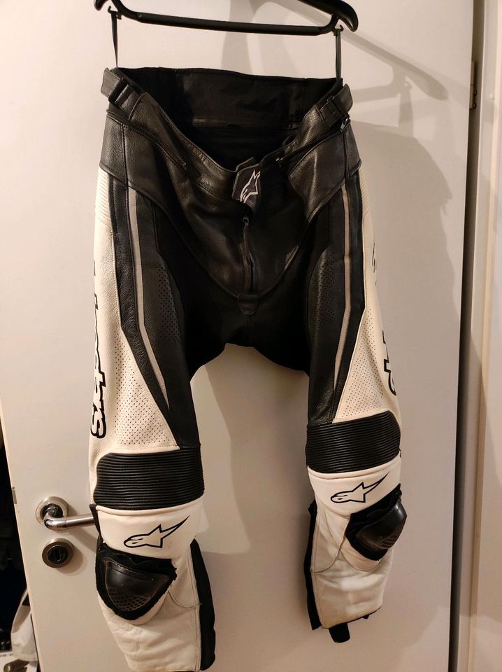 Alpinestar Leder Rennkombi Zweiteiler Gr.50 in Ebersberg