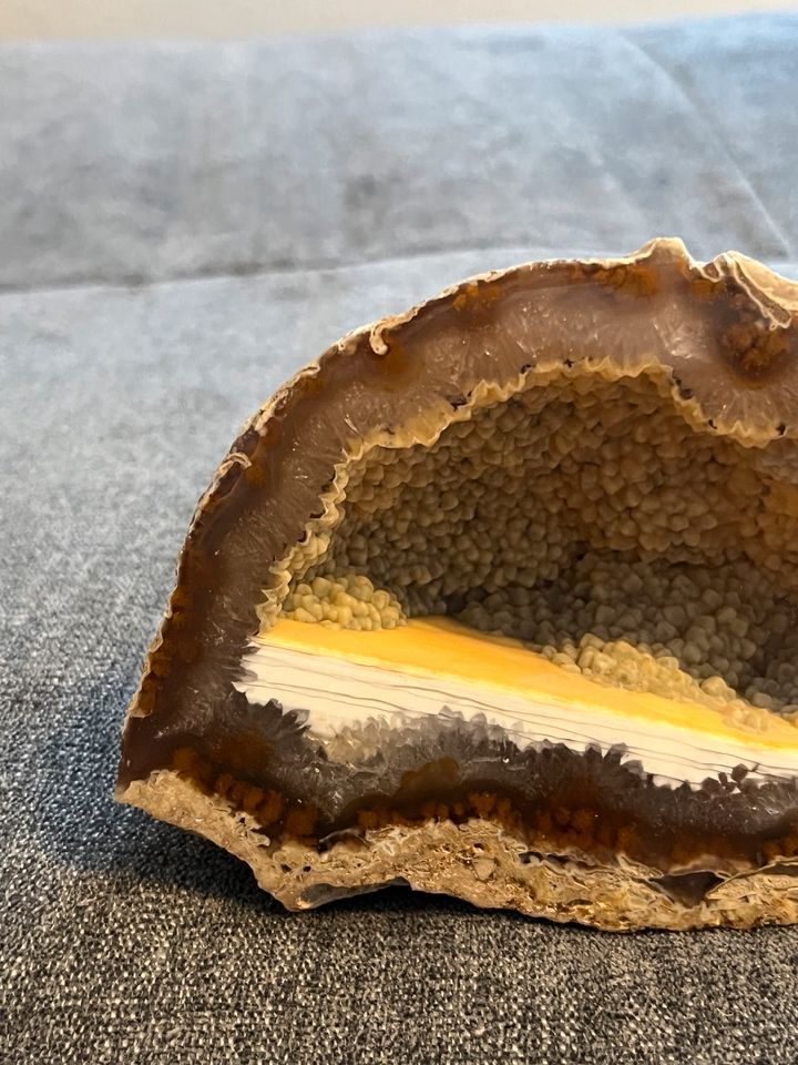 Großer Achat Edelstein Geode Braun Beige Amethyst Druse 1kg in Sankt Augustin