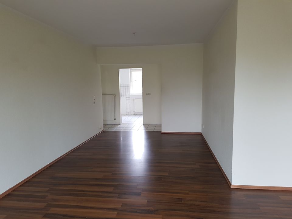 3 ZKB-Balkon / 81 m²  Wohnung in 33165 Lichtenau in Lichtenau