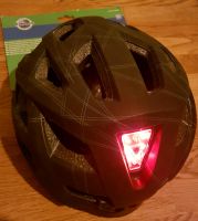 Fahrradhelm mit LED Rücklicht (Neu & Original verpackt) Pankow - Weissensee Vorschau
