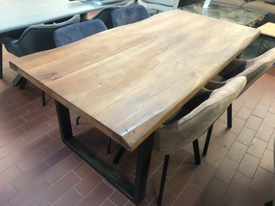 Esstisch Baumkante Tisch Massiv Akazie U-Gestell 178 x 90 cm in Bremen