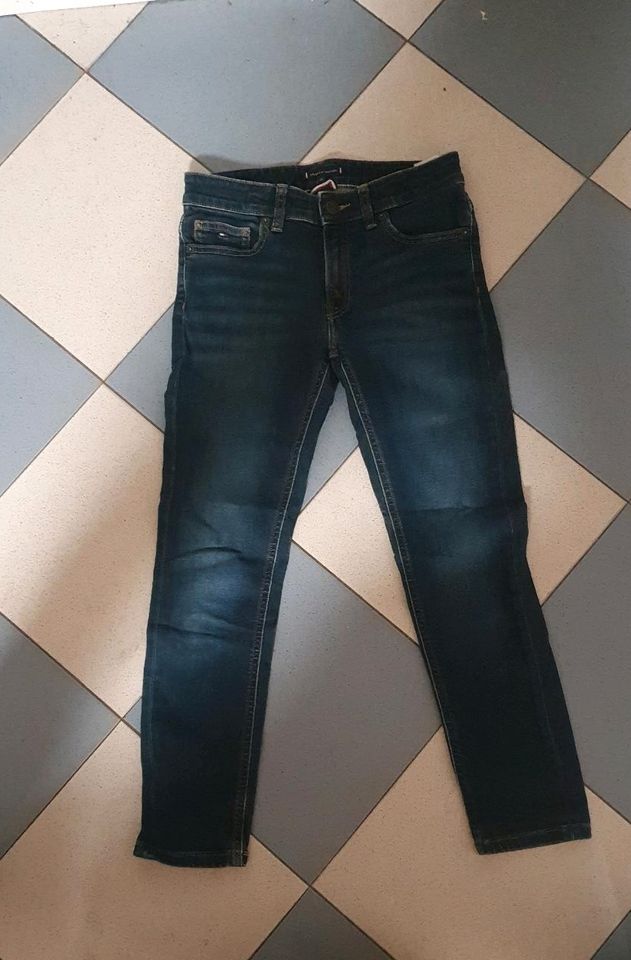 kinder Tommy Hilfiger Jeans Größe 152 in Mühlenbeck