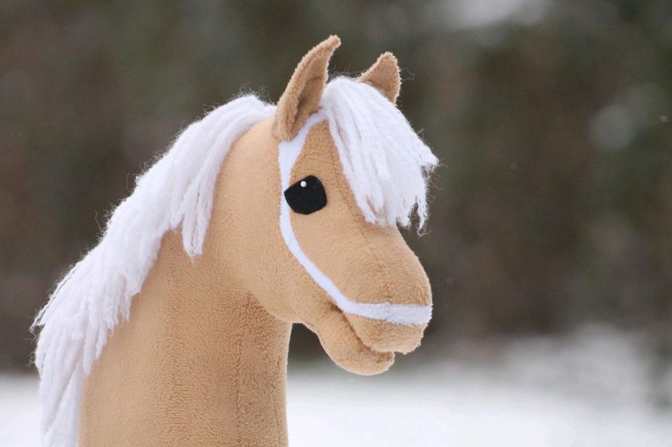 Hobbyhorse beige , palomino, Zubehör, Pony, Steckenpferd in Velbert