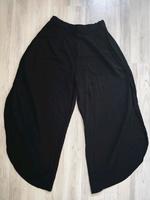 Culotte Hose / Hosenrock mit Schlitz von Pull&bear, Größe S Niedersachsen - Göttingen Vorschau