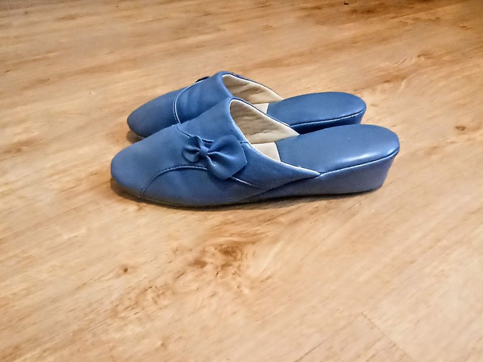 Tolle Damen Schuhe in blau in Berlin