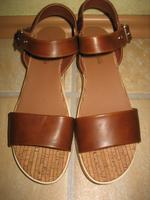 Via Della Rosa Sandalen Keilabsatz braun Gr. 40 - NEUw. Nordrhein-Westfalen - Niederkrüchten Vorschau