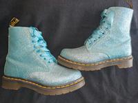 Dr. Martens Schuhe Stiefel türkis mit Glitzer vegan Gr 37 Nordrhein-Westfalen - Rödinghausen Vorschau