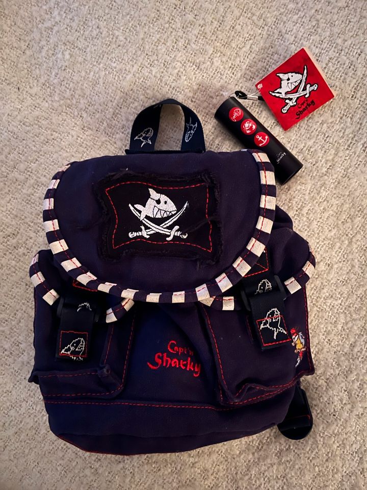 Capt’n Sharky Rucksack u. neue Taschenlampe in Wallerfangen