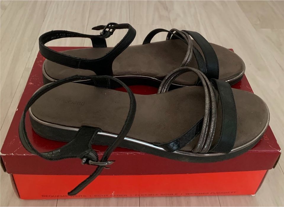Graceland Sandalen Größe 42 Damen Damenschuh Schuh schwarz flach in Neckarsulm