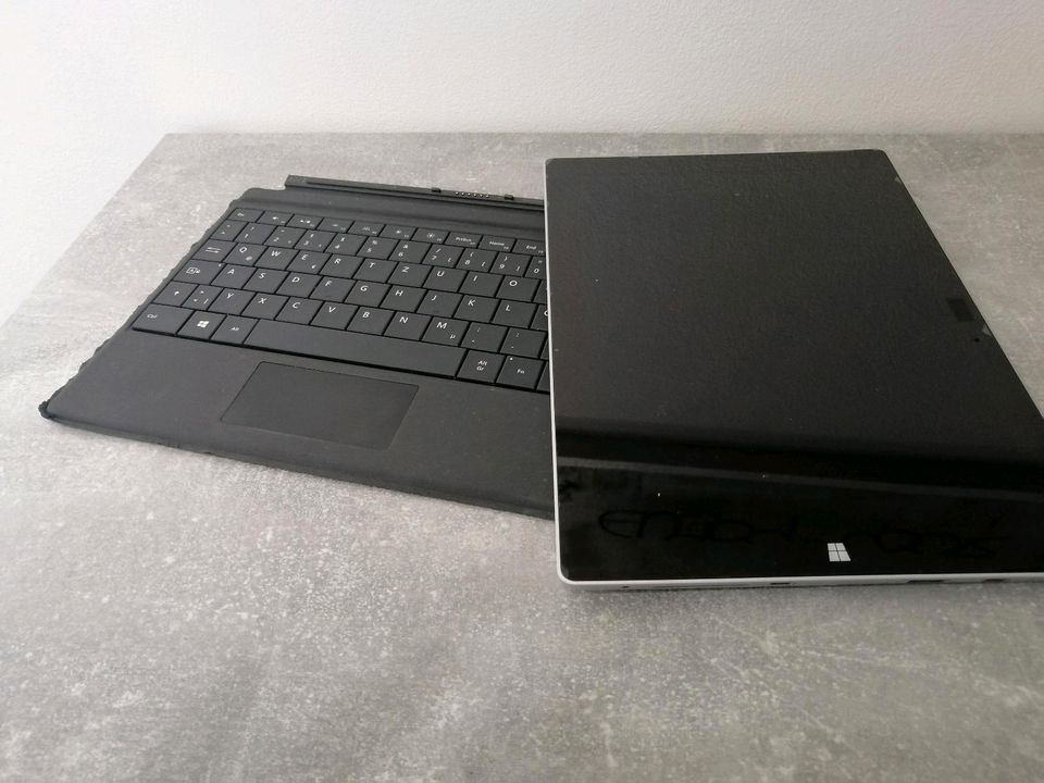 Microsoft Surface 3 mit Tastatur 64GB in Leverkusen
