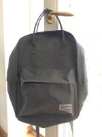 Rucksack Silber/Grau, fast wie neu Friedrichshain-Kreuzberg - Friedrichshain Vorschau