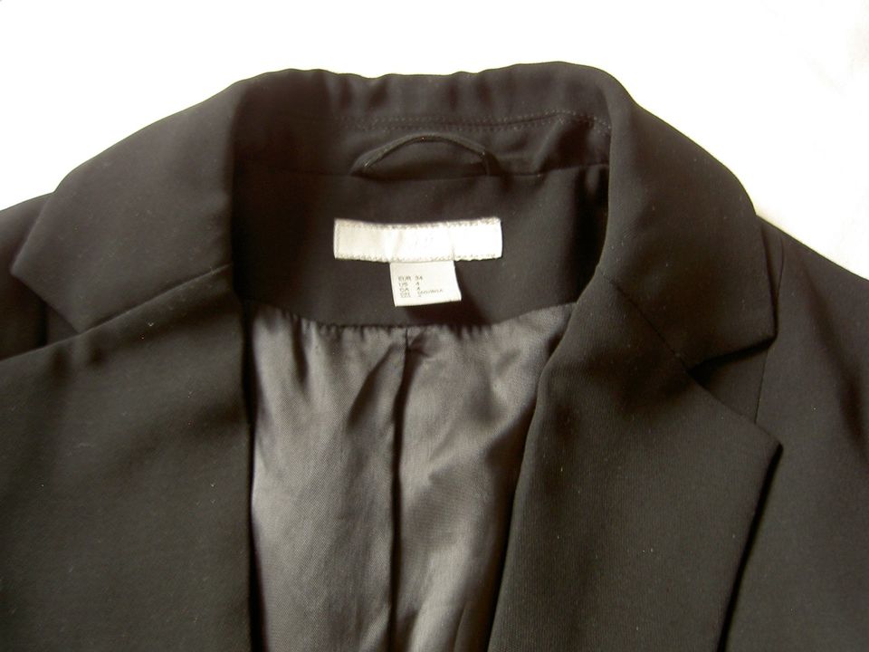 Long-Blazer schwarz, H&M, Gr. 34, verschlusslos, selten getragen in Tittling