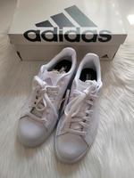 Schuhe Sneaker Adidas weiß neu 41 1/3 Sachsen - Wurzen Vorschau