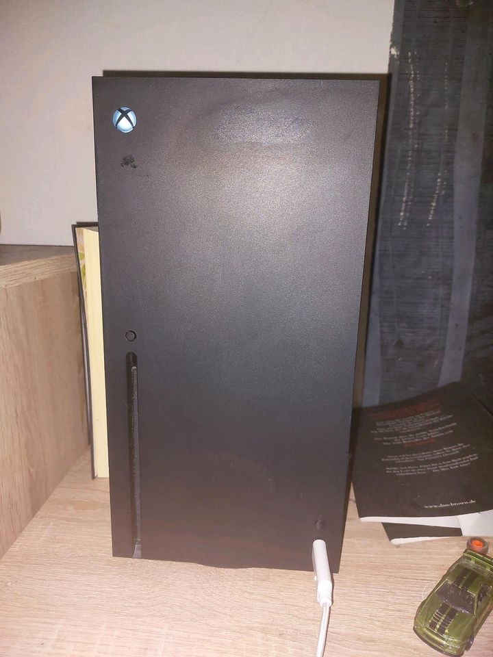 Xbox Series X mit 2 Kontrollern, Headset und Cod Mw3 disc. OVP in Hückelhoven