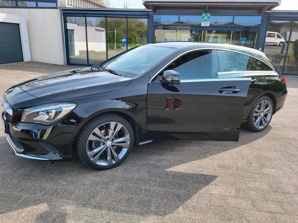 Mercedes CLA 180  Shooting Brake, MB- Garantie ,Scheckheft,LED in Schiffweiler