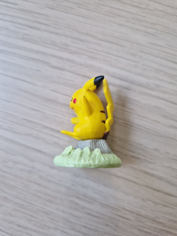 Figur #55 Pikachu | Pokémon Buildable Figures 3 in Leonberg