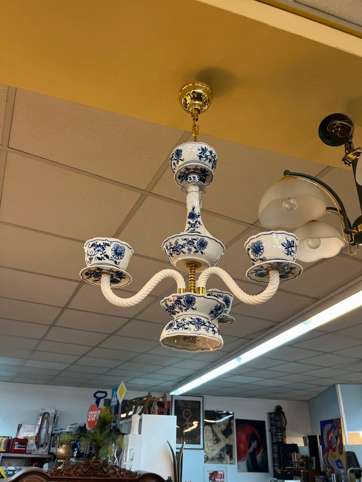 Lampe Kronleuchter Zwiebelmuster Deckenlampe in Dresden