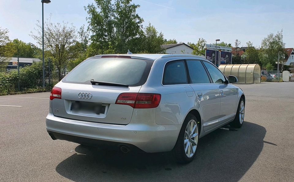 Audi A6 4f C6 Avant 2.0 TDI S-Line in Troisdorf