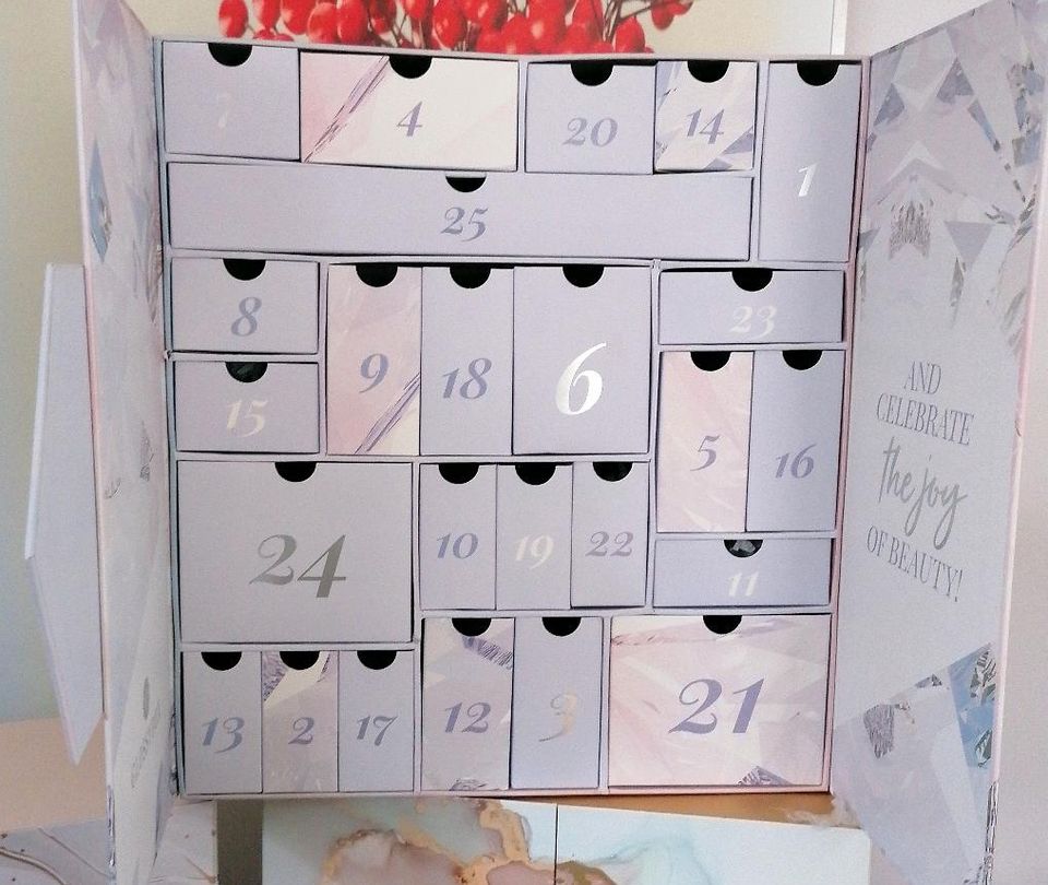 3x Glossybox Adventskalender leer in Dorf Mecklenburg