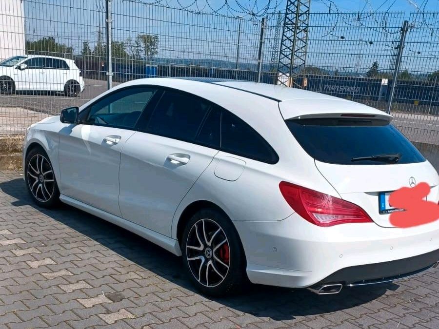 Mercedes Benz CLA 220 D 4 Matic Shooting Brake in Koblenz